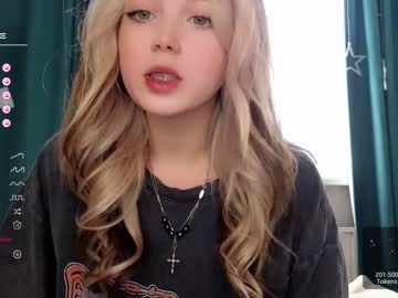 hot cam girl small_blondee image #3551971