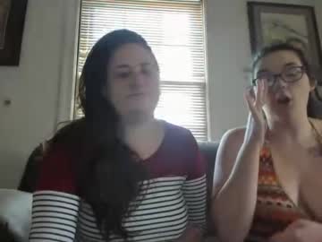 hot cam couple yournewfavoritecamgirl image #2741091