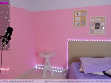 hot cam girl little_effy18 image #1535696