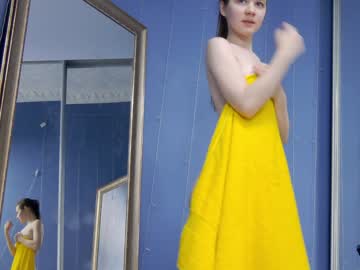 hot cam girl kriskras__ image #3614972