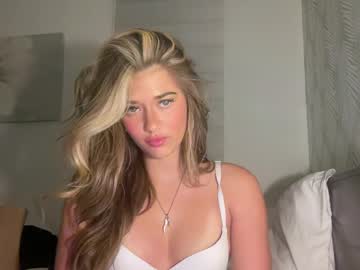 hot cam girl realchrissyxx image #4707841