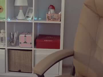 hot cam girl mia_milagros image #995903