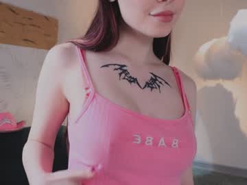 hot cam girl ella_knockers_xl image #1183584