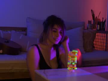 hot cam girl lizmreow image #1240241
