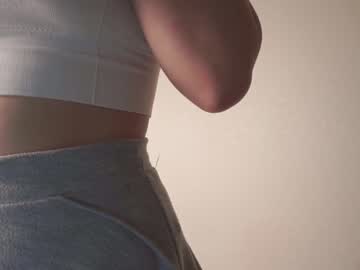 hot cam girl helenmoors image #2633746