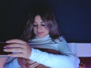 hot cam girl mayadelevinnge image #1281714