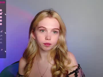 hot cam girl small_blondee image #2767445