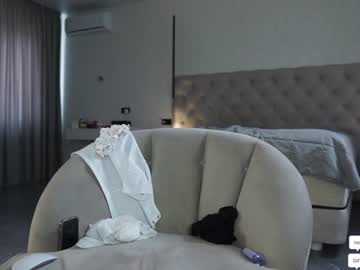 hot cam girl diffgirls image #2965274