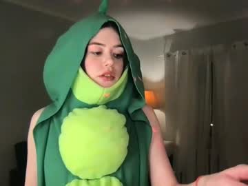 hot cam girl littlesugarpea image #3919823
