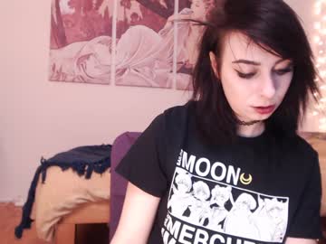 hot cam girl eeeveee image #702662
