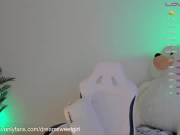 hot cam girl dreamsweetgirl image #2819416