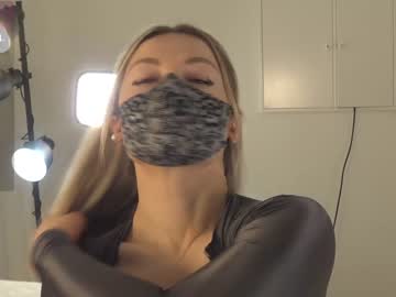 hot cam girl blondehottiek image #4023429