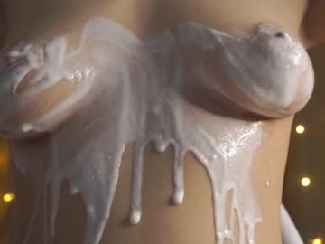 hot cam girl helenmoors image #3019508