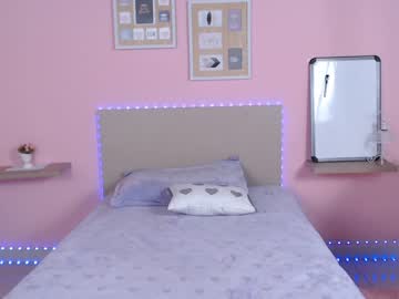 hot cam girl little_effy18 image #448979