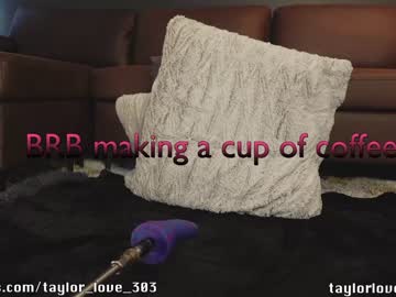 hot cam girl taylor_love_303 image #2927344