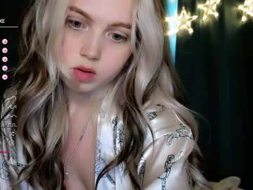 hot cam girl small_blondee image #3400314