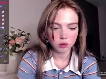 hot cam girl small_blondee image #1185369