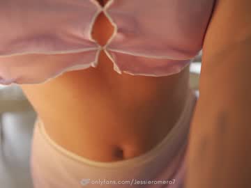 hot cam girl honeyco57 image #4113911