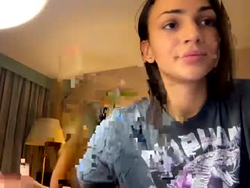 hot cam girl toocutetohandle image #1722609