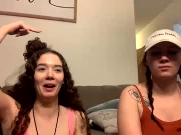 hot cam girl kylieexoxoxo2432 image #4068492