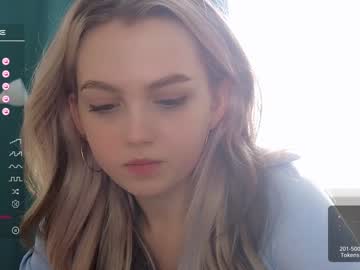 hot cam girl small_blondee image #3543061