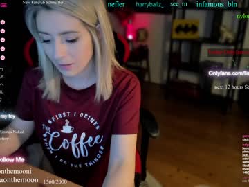hot cam girl kimilee22 image #2991973