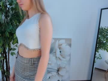 hot cam girl merciaembry image #4136494
