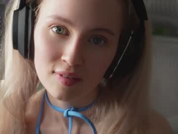 hot cam girl sonyaericsson image #4503017
