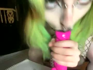 hot cam girl cryptiddi3s image #2096339