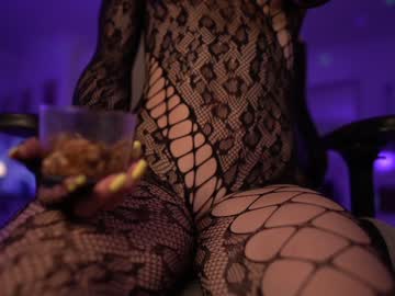 hot cam girl hannahjames710 image #2922171
