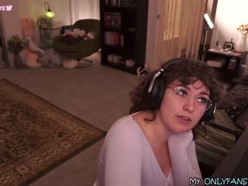 hot cam girl evelynpiers image #3016436