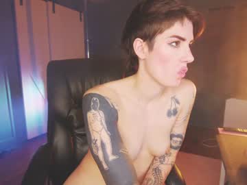hot cam girl aynmarie image #3522425