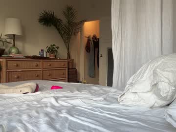 hot cam girl pretendlunch image #3837702