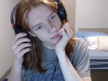 ewanhearsvoices hot cam