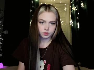 hot cam girl small_blondee image #3769594