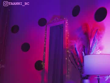 hot cam girl taanni_bc image #3852755