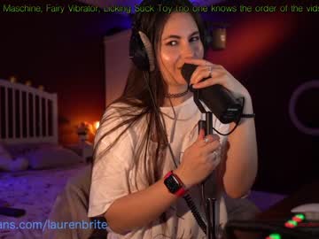 hot cam girl laurenbrite image #1421868