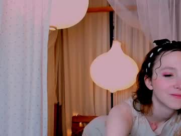 hot cam girl hailiemills image #2019030