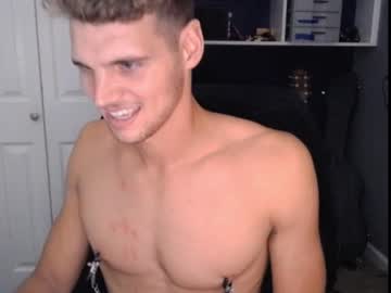 hot cam man nhandgrenades image #42423