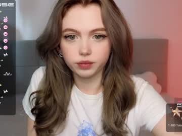 hot cam girl small_blondee image #3007903