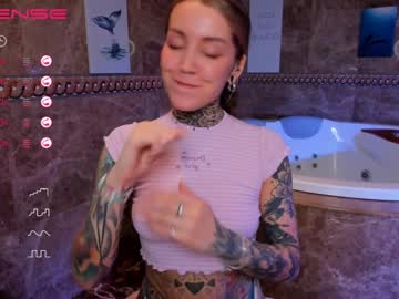 hot cam girl nickyneck image #2460750