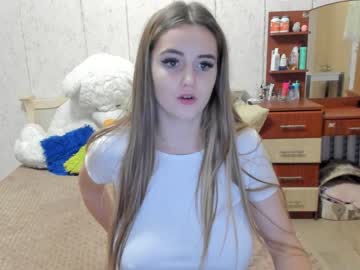 hot cam girl emmika_ image #1838255