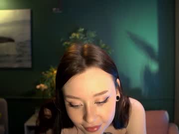 hot cam girl ella_knockers_xl image #848151
