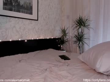 hot cam couple p1nk_cloud image #420215