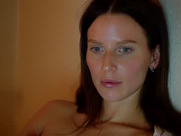 hot cam girl ellaa91 image #1888229