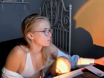 hot cam girl linellali image #1625184