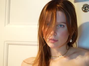 hot cam girl ellaa91 image #2016352