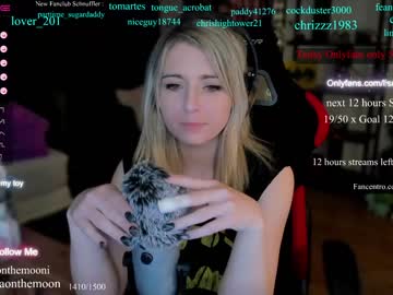 hot cam girl kimilee22 image #2852923