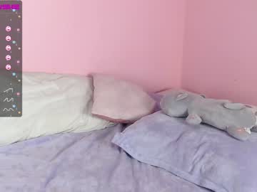hot cam girl little_effy18 image #985703