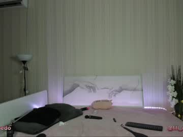 hot cam girl lili_and_niki image #1329144